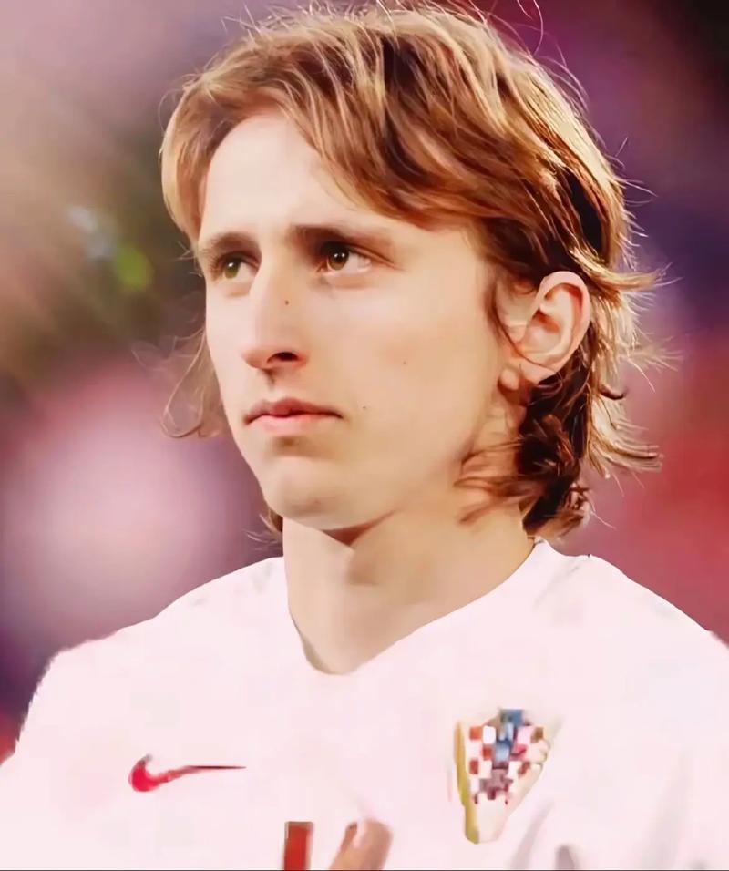 巴黎圣日耳曼梅西助攻内马尔破门