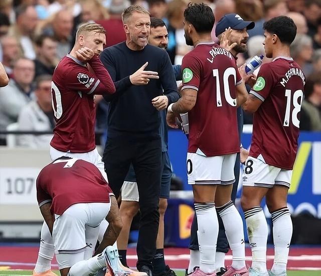 河南队球员尹鸿博宣布退役