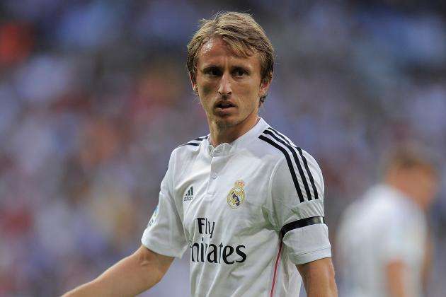 伊朗前锋塔雷米欧冠赛场攻破皇马大门！成为第二位攻...